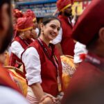 Shruti Marathe Instagram - पुढच्या वर्षी लवकर या🤗 @shrumarathe @kalaawantdholpathak गणेशोत्सव २०२३🚩 . . . . . . . . #ganeshvisarjan #kalawantdholpathak #marathicelebrity #shrutimarathe #marathiactress Pune, India