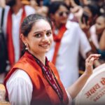 Shruti Marathe Instagram - 🚩🌺गणपती विसर्जन मिरवणुक सोहळा २०२३🚩 Inframe - @shrumarathe Click- @wedding_photographer_147 #ganpatibappamorya #shrutimarathe #ganpativisarjan #mirvnuk #dholtasha #dholpatahak #viralpost #trendingfestival #instagood #instagram #instagrampost #vadak #dholtasalovers #maharashtra_ig #maharashtra_desha #actor #ganpatifestival