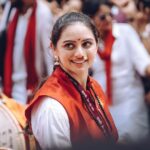 Shruti Marathe Instagram - 🚩🌺गणपती विसर्जन मिरवणुक सोहळा २०२३🚩 Inframe - @shrumarathe Click- @wedding_photographer_147 #ganpatibappamorya #shrutimarathe #ganpativisarjan #mirvnuk #dholtasha #dholpatahak #viralpost #trendingfestival #instagood #instagram #instagrampost #vadak #dholtasalovers #maharashtra_ig #maharashtra_desha #actor #ganpatifestival