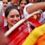 Shruti Marathe Instagram - @shrumarathe is Personification of Beauty . . . #ganpatibappamorya #ganpati #ganpativisarjan #shrutimarathe #shruti #beautiful #marathitradition #marathi #festival #dholtasha . . @archives.of.pune @trending.pune @puneriguide @whatshotpune @punetimes @pune_ig @beingpunekarofficial @maharashtra._.photoshoot @photographers.of.maharashtra @pune.clickers @things2doinpune_ Ganpati Visarjan At Laxmi Road Pune