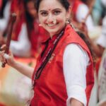 Shruti Marathe Instagram - गणपती बाप्पा मोरया....2023 . . कलावंत ढोल पथक😎 @shrumarathe @kalaawantdholpathak #pune #ganpatibappamorya #ganpatifestival #kalawantdholpathak #dholpathak #vibe #expression Pune, Maharashtra