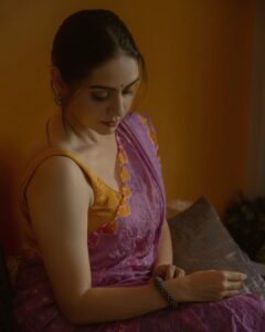 Shruti Marathe Instagram - 🌼 🌸 

@mrugaank_kher 
@saajbyshalaka