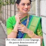 Shruti Marathe Instagram - Power of smile🤍 #shiulibiswasartistry #makeupartist #celebritymakeupartist #shrutimarathe #marathimovies #mumbai #makeupartistmumbai #punemakeupartist #mumbaihairstylist #punehairstylists