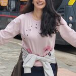 Shruti Marathe Instagram - When u think it's a photo . 🥺😁 pan asto video 🤦‍♀️ #birmingham #shooting #actors