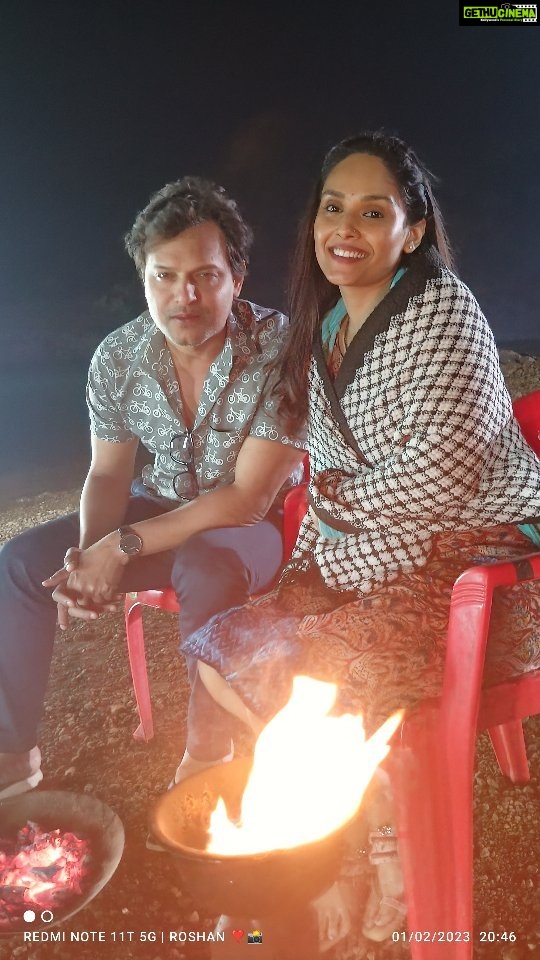 Shruti Marathe Instagram - फुलोरी हवा 💖💖 Behind the scenes !Nava gadi nava rajya ! @navagadinavarajyaofficial @blackcoffee_productions @kashyap.parulekar_official @officialpallavipatil @anitadate_kelkar @saisha_bhoir_official @varshadandale @kirtipendharkar @gauravghatnekar @shailesh_r_dere @patekar55 @skb_bamaboy @masala.chai @pralhadkudtarkar_official @mrunmayeekuber @sobersid @kaletejas86 @rahul_khade.rk08 @niharshembekar @khankarorama #rajendraghag @kalani_farmspawna @sachinlaxmangotad @sakshi_stylist @deepak1608 @iam_vipinpandey @suhas_choudhari_satara