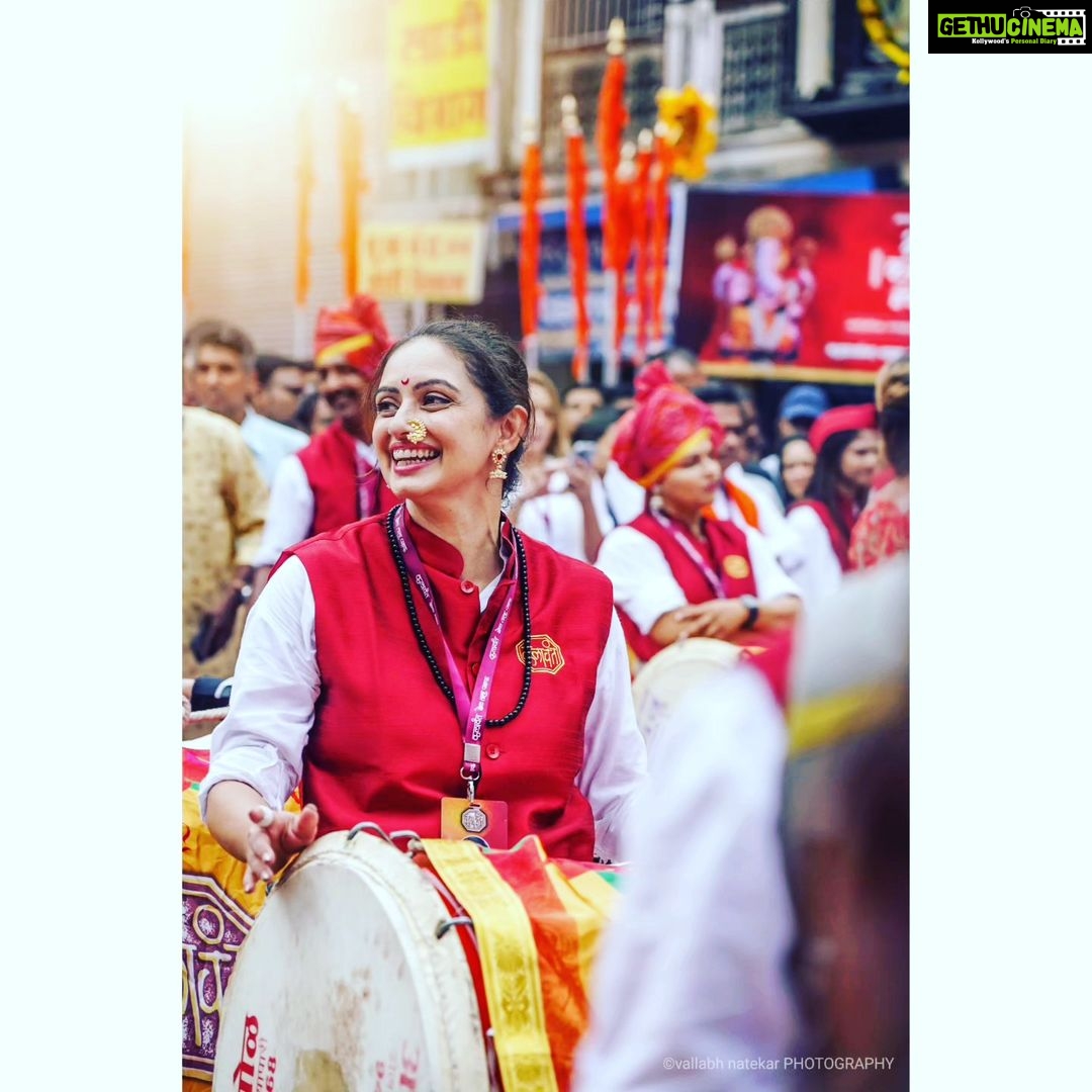 Shruti Marathe Instagram - vallabhnatekar . . . . . #LightsCameraक्लीक्लीकाट #Copyrights #sonya7iii #IAMSONY #vallabhnatekarPHOTOGRAPHY #sonyalphaindia #SonyAlpha #sonyalphasclub #sonyalphagallery #sonyalphaofficial #ganapatibappamorya #kokandiaries #पुण्याचा_लाडका_बाप्पा #कोकणाचा_लाडका_बाप्पा #ganapatifestival #GanapatiBappa2023 #पुण्याचेछायाचित्रकार #रत्नागिरीचे_छायाचित्रकार #कलावंत_पथक