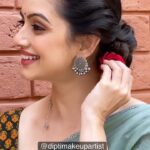 Shruti Marathe Instagram - The most beautiful curve on woman’s body is her Smile 😊 @shrumarathe Hair n Makeup by @diptimakeupartist @pixelpune @shailendra_pardeshi #reels #punemakeupartist #diptimakeupartist #shrutimarathe #smile @team_shruti @royal_boys_girls_marathi @marathi_royal_karbhar @marathi.weddings @marathi_wedding_stuff @marathi_wedding_stuff @marathi_wedding_bridel @marathi_weddingz @shru.timarathefc