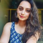 Shruti Marathe Instagram - Looks like it's already summer in pune ! 🌞 #freckles