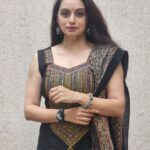 Shruti Marathe Instagram - 🖤🖤