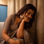 Shruti Ramachandran Instagram - #kalyannavaratri Make up and hair courtesy @the_color_pallete ❤️ Photography @premsampaul