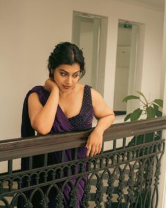 Shruti Ramachandran Instagram - ✨

Styling @keerthysampath
Photography @palaniappansubramanyam
Assisted by
@premshaz @ak_1996_47
Outfit @drishtichhabraa 
MUA & Hair @femy_antony__
Location @azora.hotels