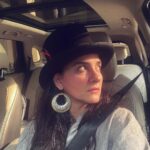 Shruti Seth Instagram - Staring at the sun #shotoniphone #selfportrait #shruphotodiary Mumbai, Maharashtra