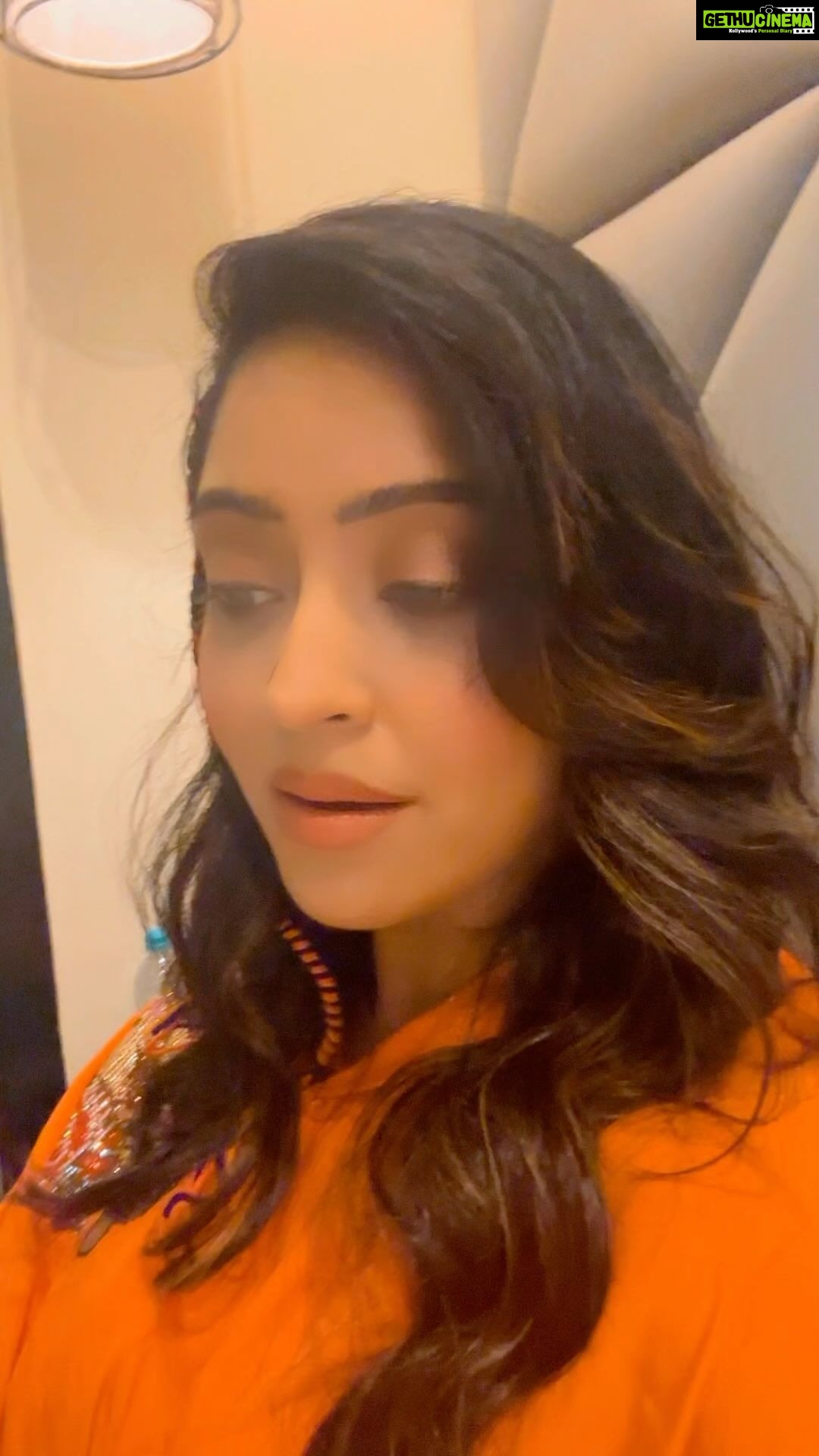 Shubhi Sharma Instagram - #réel #bollywoodsongs #bollywood #happiness Deltin Suites Goa
