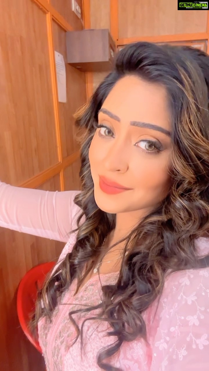 Shubhi Sharma Instagram - Good morning friends #bhojpuri #reelsinstagram