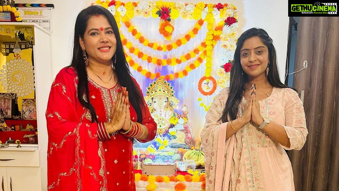 Shubhi Sharma Instagram - 🙏Ganpati Bappa Moriya. @item_queen_seemasingh