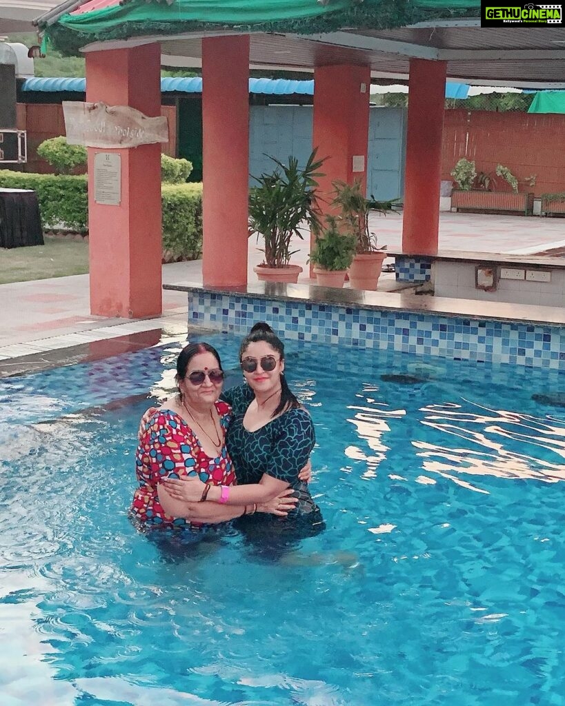 Shubhi Sharma Instagram - Happy birthday to you mummy @rameshwari_sharma1 Mom—I love you today, tomorrow, and every day after. Here's to I'm pretty lucky to have a mom who's also my best friend 🎂🎂🎂🎂🎂🎂🎉🎉🎉🎉🎉🎉🎉