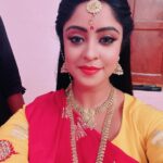 Shubhi Sharma Instagram - *आपको व आपके पूरे परिवार को धनतेरस की हार्दिक शुभकामनाएं माता लक्ष्मी की कृपा आप पर बनी रहे*🙏🏻