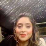 Shubhi Sharma Instagram - Good evening friends #trendingreels #bollywood #songs