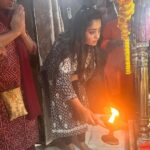 Shubhi Sharma Instagram - Jai maa thawe 🙏🏻 Thawe Mandir Gopalganj Bihar