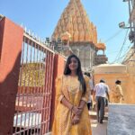 Shubhi Sharma Instagram - Jai MAHAKAL #Mahakaleshwar #tempale