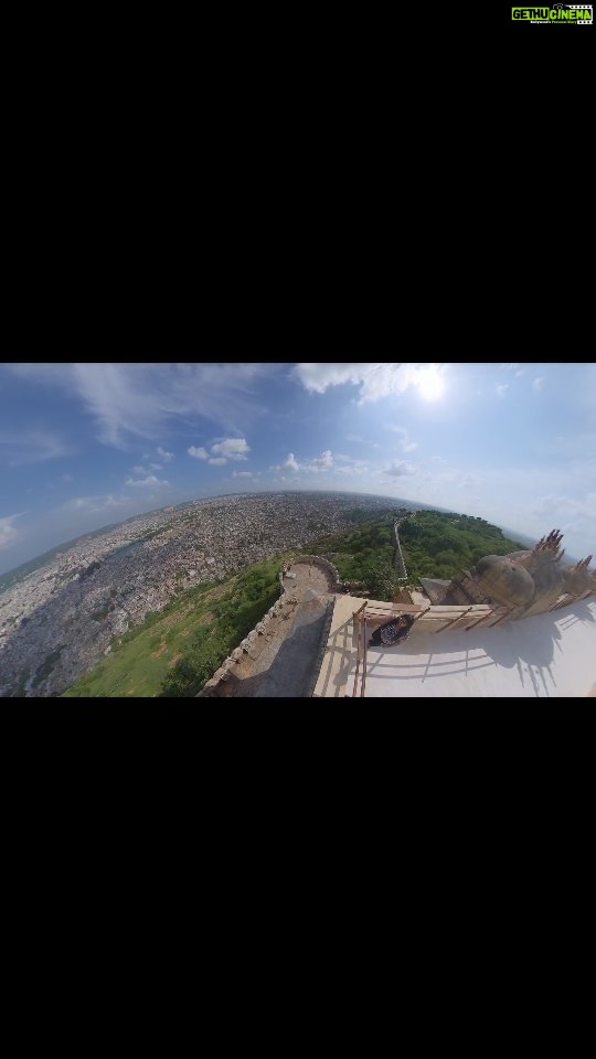 Shubhi Sharma Instagram - Nahargarh Fort @shubhi_sharma_official Di
