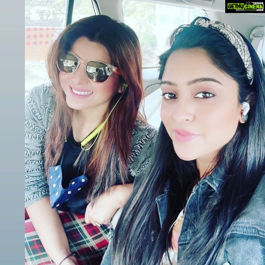 Shubhi Sharma Instagram - Happy birthday to you my dearest friend @smritysinha_official 🎂🎂🎂🎂🎂🎂🎉🎉🎉🎉🎉🎉