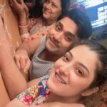 Shweta Bhattacharya Instagram - Hum sath 3 hain❤️ #family #wetime #happyus #pagalpanti #lovethem #goodvibes #morning #sundayfunday #instagram #instagood #instadaily