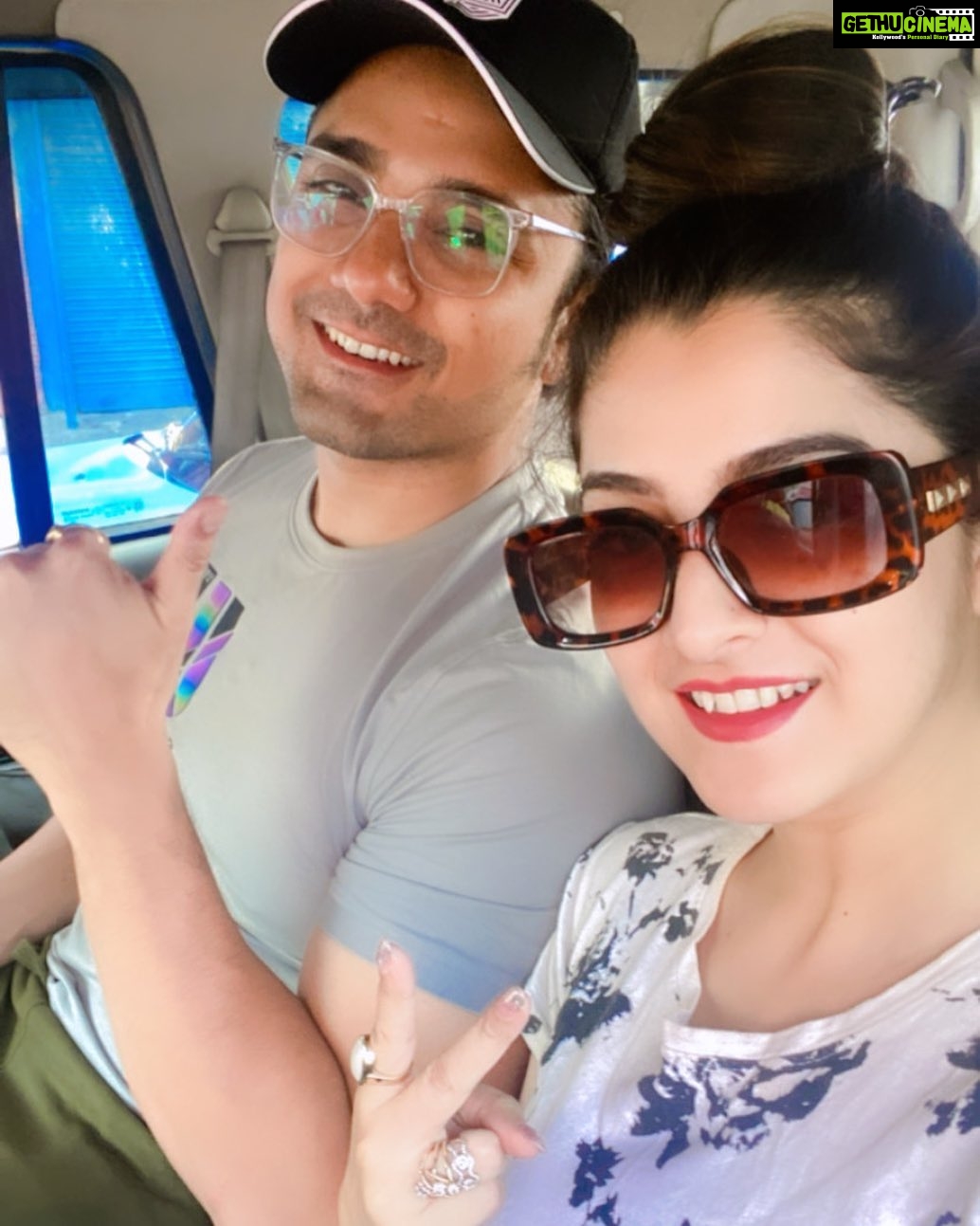 Shweta Bhattacharya Instagram - Good morning ❤️ #positivevibes #positivity #myman #loveyou #morning #instagram #instamood #instagood