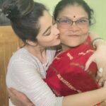 Shweta Bhattacharya Instagram – আমার আদরের মা
 ভালোবাসি তোমাদের 🥰❤️
#maa 
#loveyou 
#mylife 
#instagram 
#instagood 
#instadaily