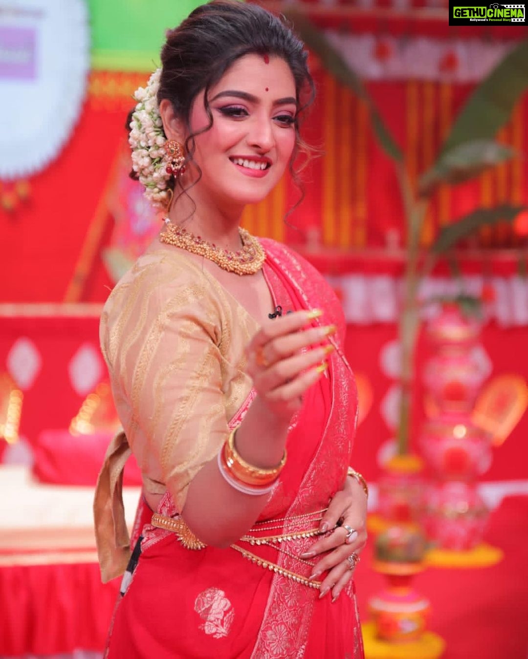 Shweta Bhattacharya Instagram - শুভ অক্ষয় তৃতীয়া 😍