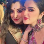 Shweta Bhattacharya Instagram – Zee Bangla sonar songsar ❤️
#zeebangla 
#positivevibes 
#lovelypeople❤️ 
#happyme 
#us 
#instagram 
#instafashion 
#instalove