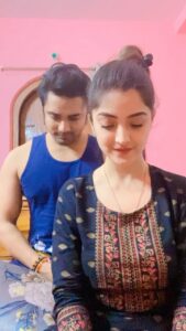 Shweta Bhattacharya Instagram - Dancing with hand movements 🤘🏻 #trending #song #love #lovemusic #dancelover #reelitfeelit #instagram #instagood #instadaily