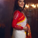 Shweta Bhattacharya Instagram – “In a world full of trends,I’ll always choose tradition.”
Mua & hair:Soumak Chandra
Photography:Rahul Dev Mallik
Brand:Minu Fashion