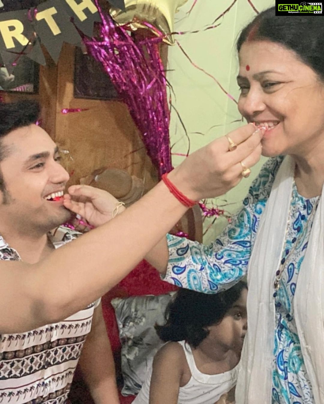 Shweta Bhattacharya Instagram - My love for you is taller than the Sky And wider than the galaxy❤️ HAPPY BIRTHDAY BABAI🎂🎂🍰🍰🍫🍫…Love you so much😍😘🥰