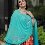 Shweta Menon Instagram – 🪔 Wishing you all a very happy and safe Diwali 🪔

Stylist : @tharunya_vk
Wardrobe: @denairaboutique
Earings: @kaya_online_
MUA : @abilashchickumakeupartist
Shots : @paper_plane_wedding

#happydiwali #shubhdiwali #diwalivibes