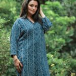 Shweta Menon Instagram - #ShwethaMenon Stylist : @tharunya_vk Wardrobe: @bloom_by_priyanka MUA : @avinash_s_chetia Clicks : @abin_fine_shooters Location : @indeevara_retreat Indeevararetreat