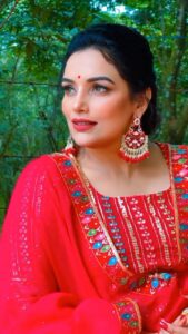 Shweta Menon Instagram - Stylist : @tharunya_vk
Wardrobe: @denairaboutique
Accessories: @kaya_online_
MUA : @sijanmakeupartist