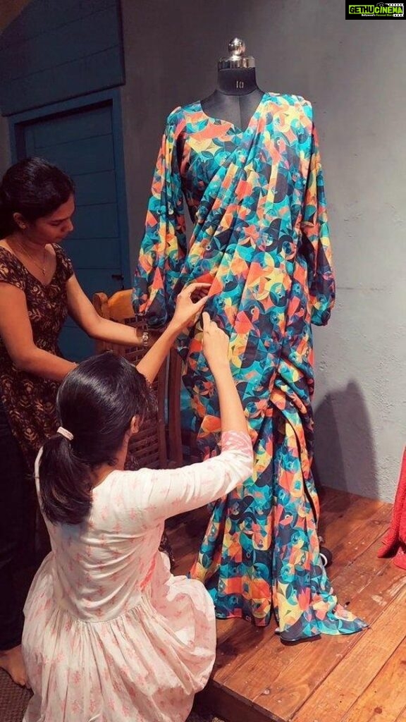 Shweta Menon Instagram - 'Starstruck vibes' We got an opportunity to design a custom made dress for Actress @shwetha_menon , featured in @mazhavilmanoramatv Kidilam programme. . . . #swethamenon #custommade #boutique #clothingbrand #dress #boutique