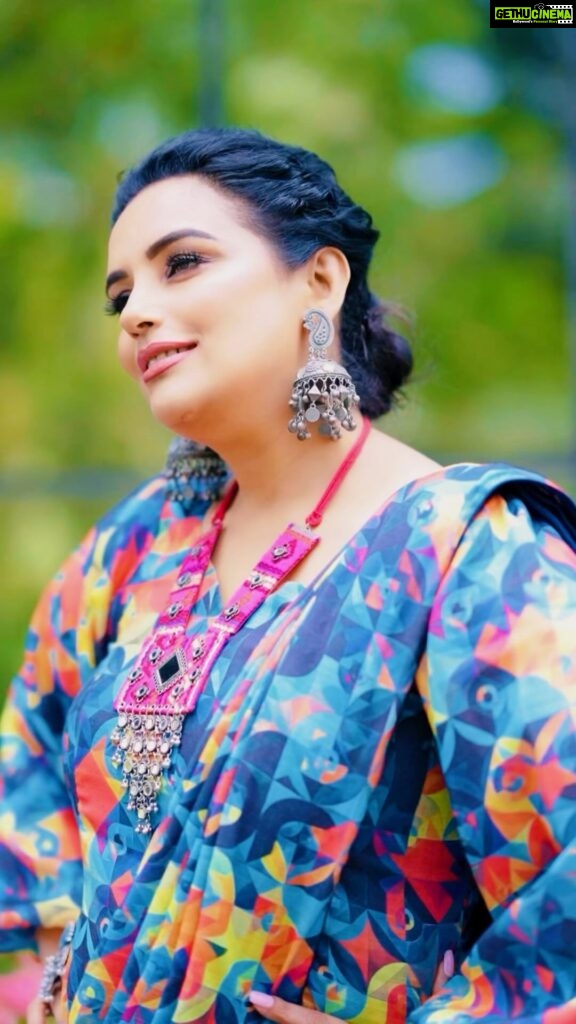 Shweta Menon Instagram - Stylist : @tharunya_vk Wardrobe: @la_sirene.designs Accessories: @seeruscollections Finger ring : @dira_collections_ MUA : @abilashchickumakeupartist Shots : @paper_plane_wedding