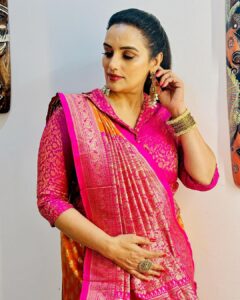 Shweta Menon Instagram - Stylist : @tharunya_vk Wardrobe: @niharikabyarya Accessories: @seeruscollections MUA : @abilashchickumakeupartist