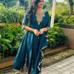 Shweta Tiwari Instagram - Navratri vibes🙏 Outfit @sushilascreation Jewellery @rubans.in Styled by @stylingbyvictor @sohail__mughal___