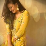 Shweta Tiwari Instagram - Panchami🙏🙏🙏. Outfit @ranasjaipur X @entertainmenttleo9 Style by @stylingbyvictor @sohail__mughal___ Assisted by @styleby_antara Earrings @aurumdestinationjewels