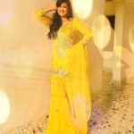 Shweta Tiwari Instagram - Panchami🙏🙏🙏. Outfit @ranasjaipur X @entertainmenttleo9 Style by @stylingbyvictor @sohail__mughal___ Assisted by @styleby_antara Earrings @aurumdestinationjewels