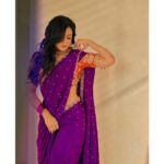 Shweta Tiwari Instagram - Style by @stylingbyvictor @sohail__mughal___ Assisted by @styleby_antara Saree @vastra_by_ps @dewandbloom Earrings @aurumdestinationjewels Neckpiece @rubans.in Ring @kushalsfashionjewellery