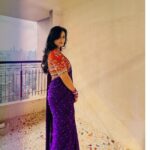 Shweta Tiwari Instagram - Style by @stylingbyvictor @sohail__mughal___ Assisted by @styleby_antara Saree @vastra_by_ps @dewandbloom Earrings @aurumdestinationjewels Neckpiece @rubans.in Ring @kushalsfashionjewellery