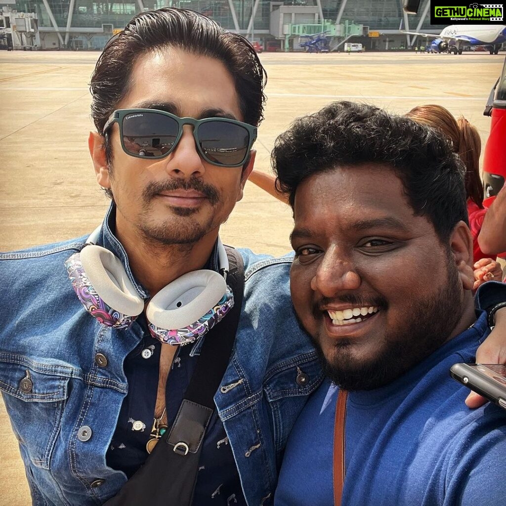 Siddharth Instagram - Let it be a minute or a hour , his energy and spirit makes us wow... unexpected , short , but a very sweet meet ... #jaffnawithchiththa
