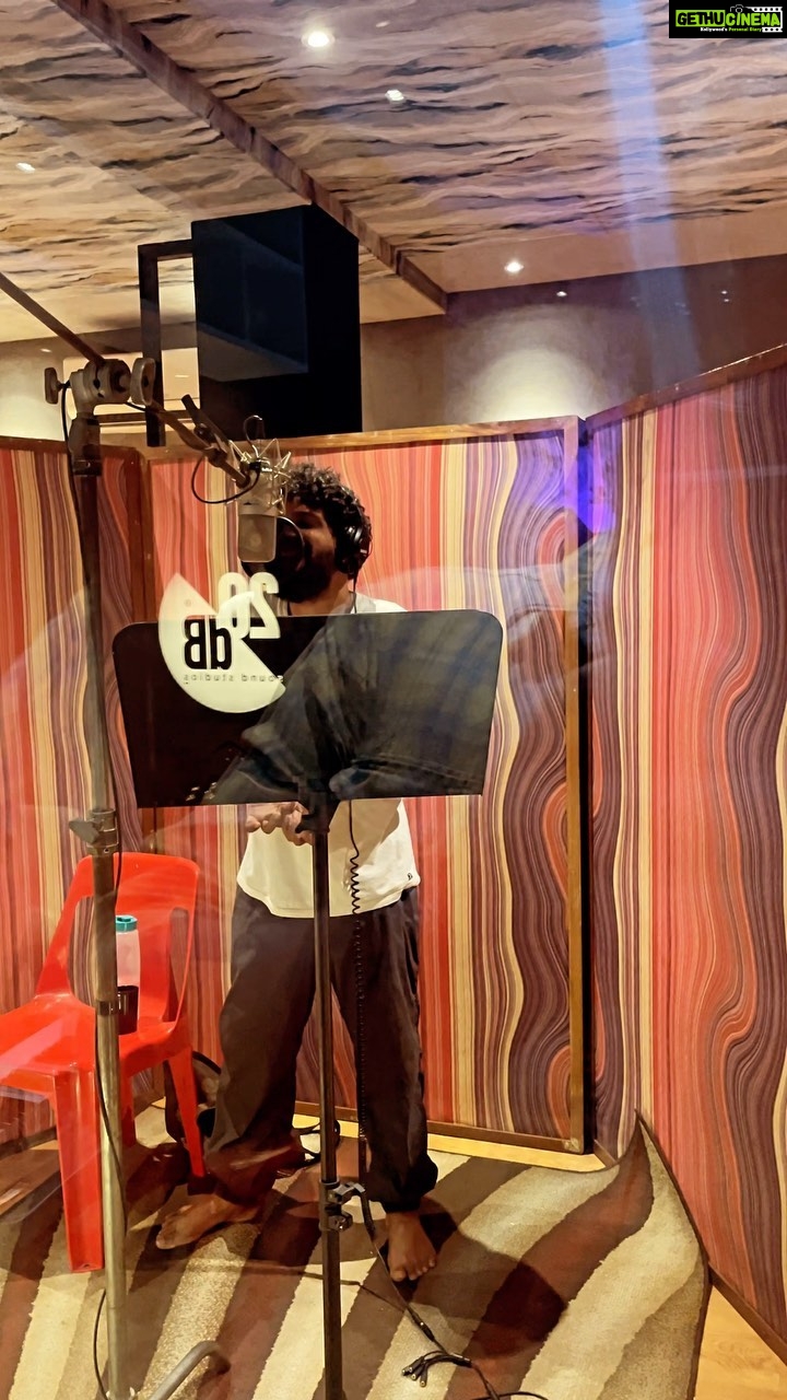 Siddharth Instagram - Really pleased with the overwhelming reception #kangaledho has received. Love and thanks to everyone who support us out. Here is a glimpse of my friend , the single take genius @pradeep_kumar1123 Grateful to #suarunkumar @worldofsiddharth @nimisha_sajayan and team #chithha for making the song what it is today. Many thanks to all musicians and technicians involved . Regards to @thinkmusicofficial #Gratitude Chennai, India
