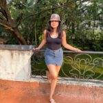 Siddhi Idnani Instagram - Different hats for different days 👻👒💜