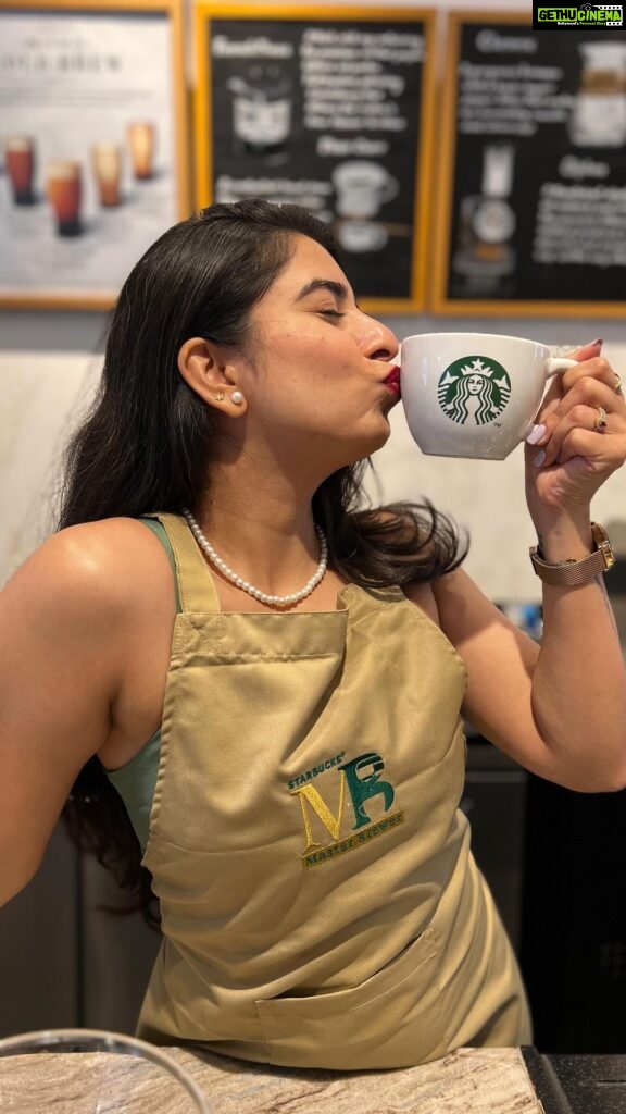 Siddhi Mahajankatti Instagram - Celebrating International Coffee Day at my favourite Starbucks. So thrilled to have become a Master Brewer on this day. But celebrations at Starbucks don’t end here. Starbucks is celebrating Coffee all week and to be a part of the celebrations head to your nearest Starbucks for the Daily 4pm celebration and learn something new everyday till the 7th of October. @starbucksindia #AD #internationalcoffeeweek