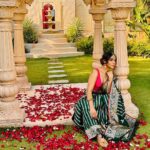 Sidhika Sharma Instagram - 🌼🌸💫⚡️😊